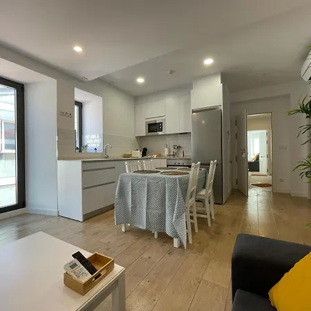 Apartment Apartamentos Ares Rentals